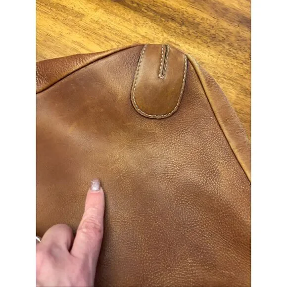 Leather shoulder bag - Picture 9 of 16